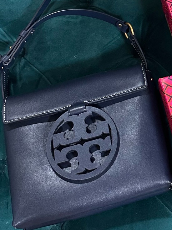Tory Burch Handbags - Tory Burch Navy Leather Crossbody with Logo Medallion